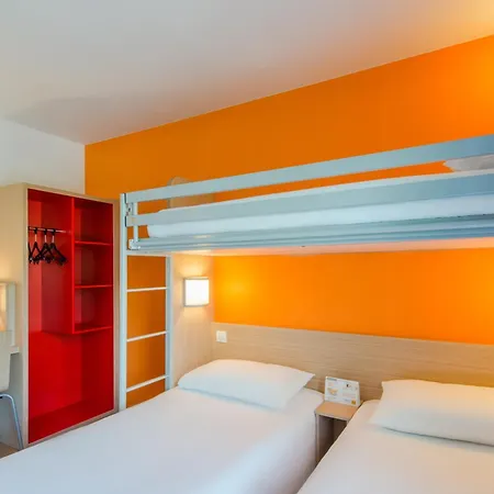 Hotel Eco La Rochelle Centre Les Minimes Exterior photo
